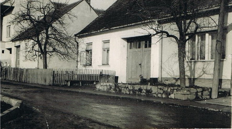 Efesys-hystorie-vyroby-provozovna